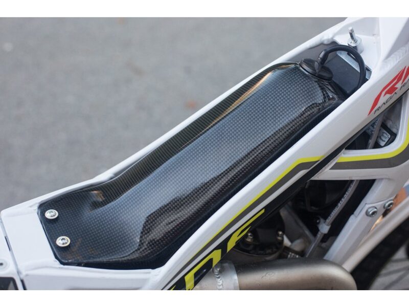 Degvielas karbona bāka 2L